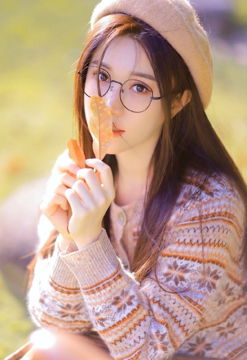 黑长直发美女美丽大方户外写真