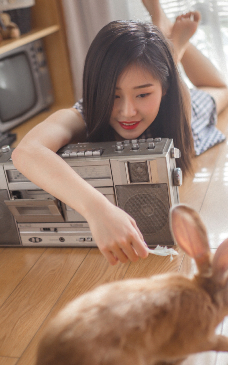 清纯美女长发披肩笑容甜美写真