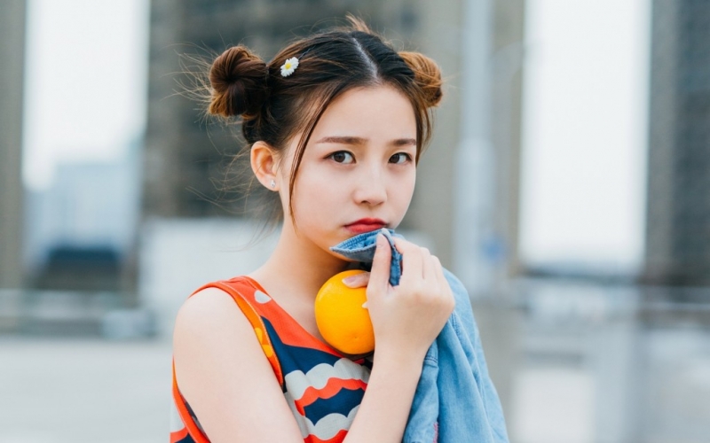 哪咤头小姐姐青春靓丽街拍写真