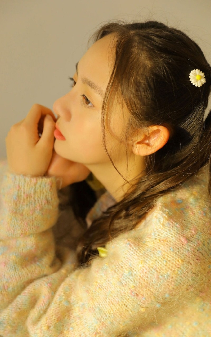 双马尾辫萝莉调皮搞怪居家写真