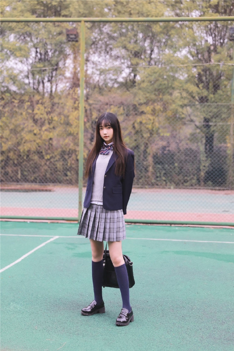 青春靓丽校园女神日系制服写真