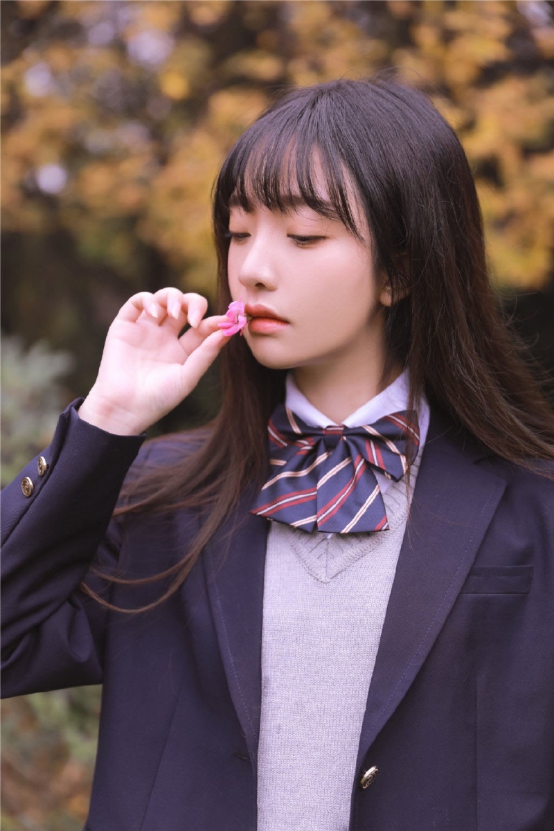 青春靓丽校园女神日系制服写真