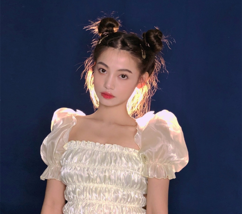 哪吒头小姐姐俏皮可爱艺术写真