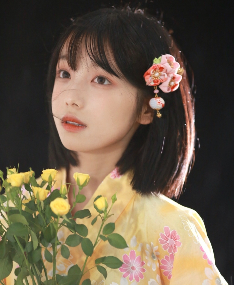 和服美女齐肩短发乖巧文静套图