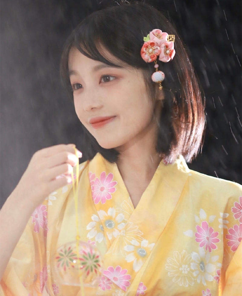 和服美女齐肩短发乖巧文静套图