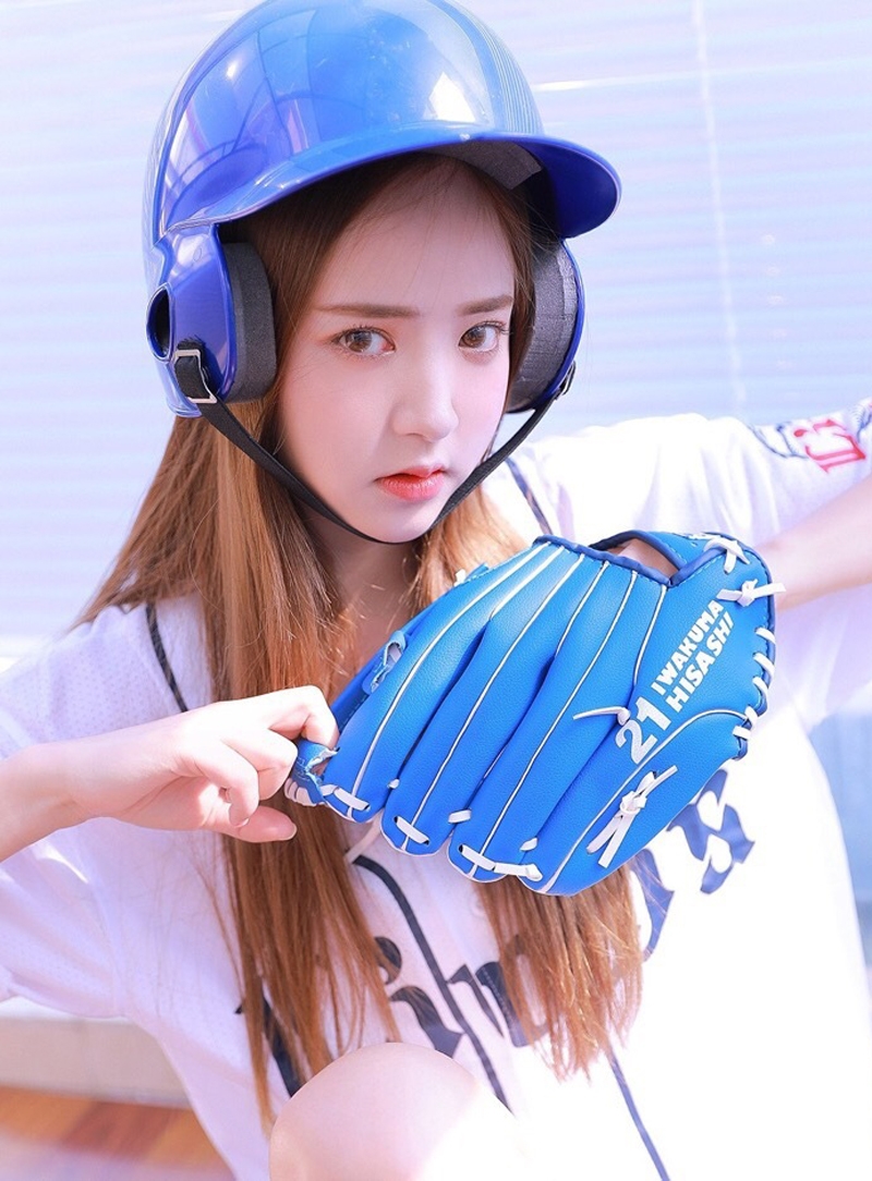 棒球服美少女漂亮脸蛋精选图片