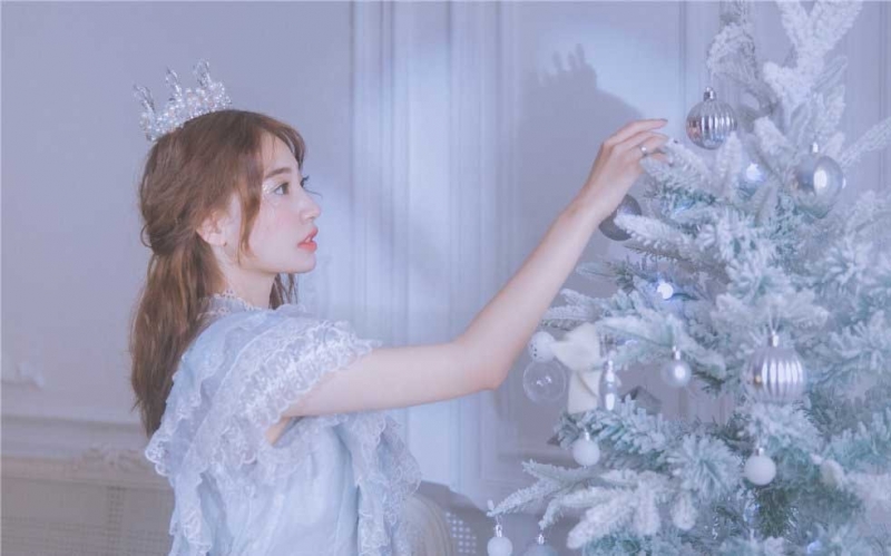 金发少女蕾丝纱裙唯美梦幻私拍