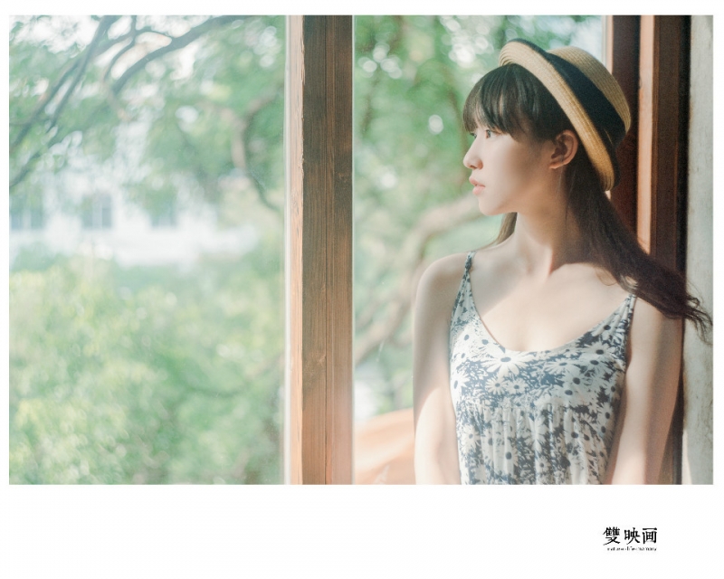 日系小清新美女光滑牛奶肌套图