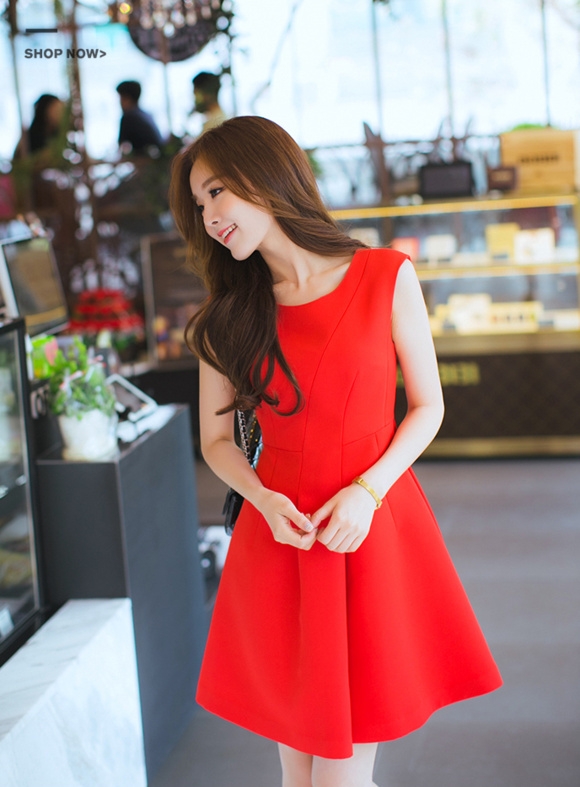 性感韩国女生完美身材街拍写真