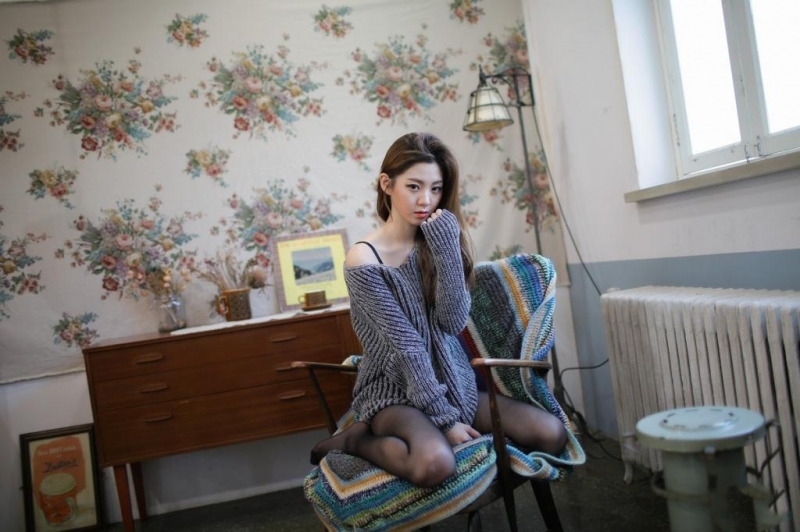 高跟美腿美女尤物黑丝诱惑私拍