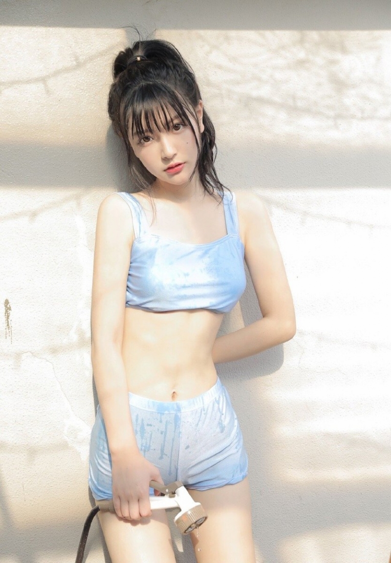 性感比基尼美少女细腰长腿美图