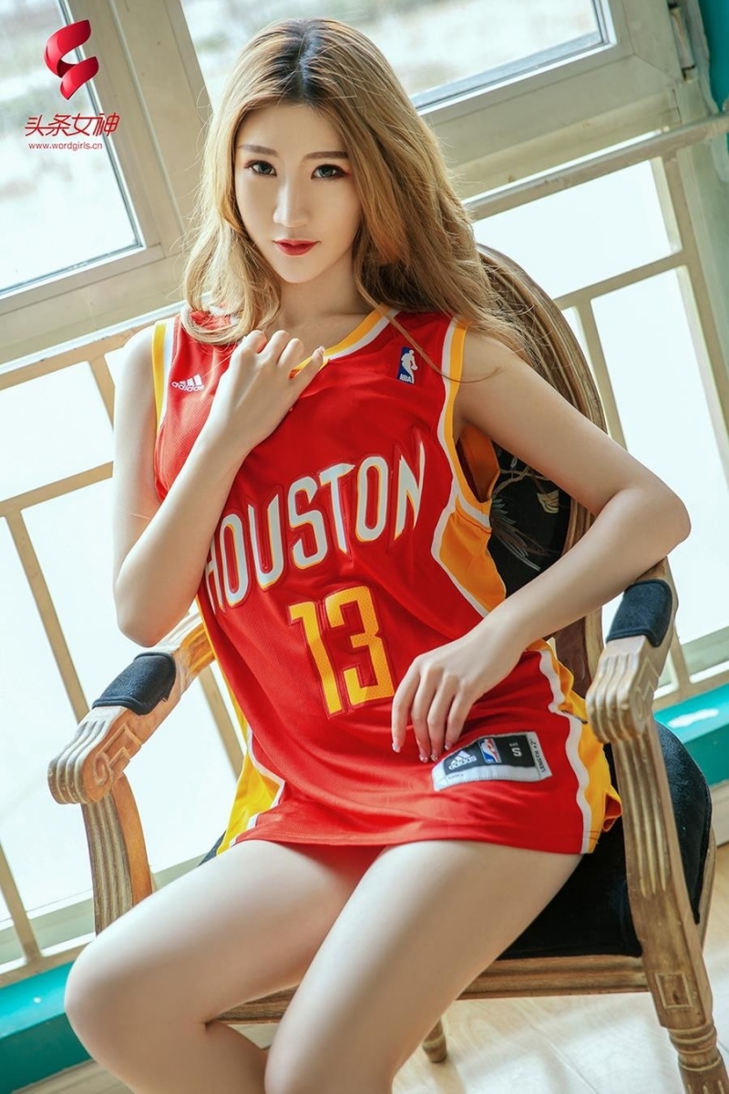 宅男女神性感美腿真空诱惑套图