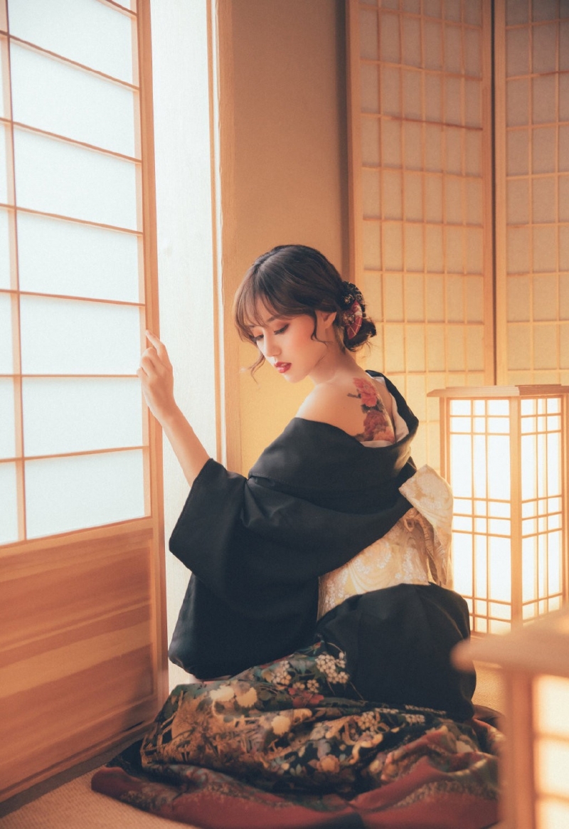 性感和服美女香肩诱惑精选图片