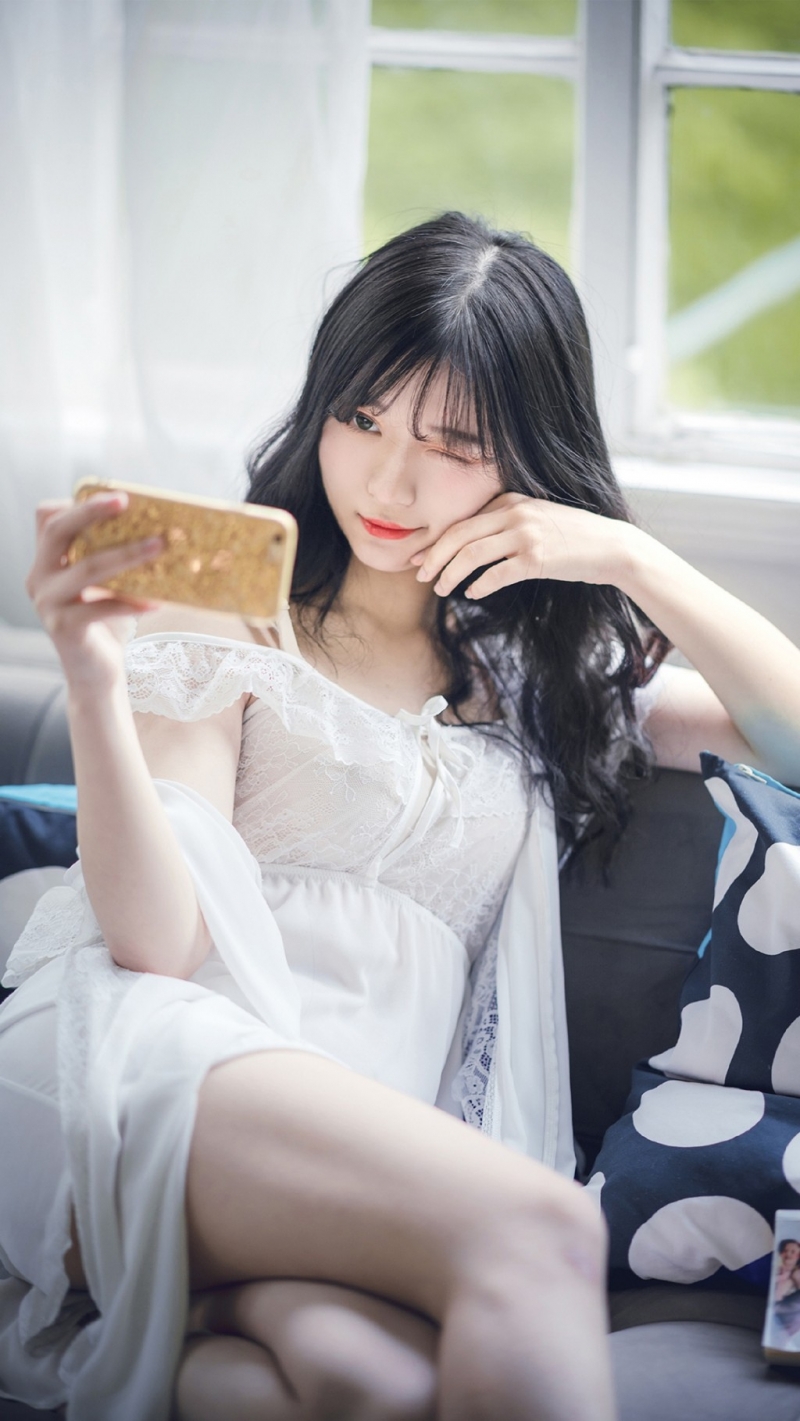 性感熟女吊带睡裙极品透视套图