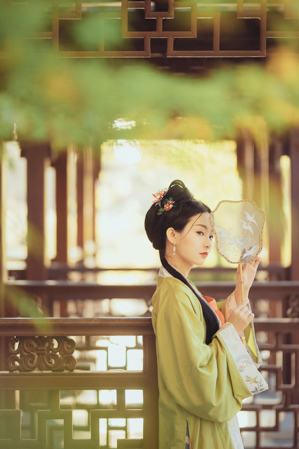 古装美女肤如凝脂面似桃花写真