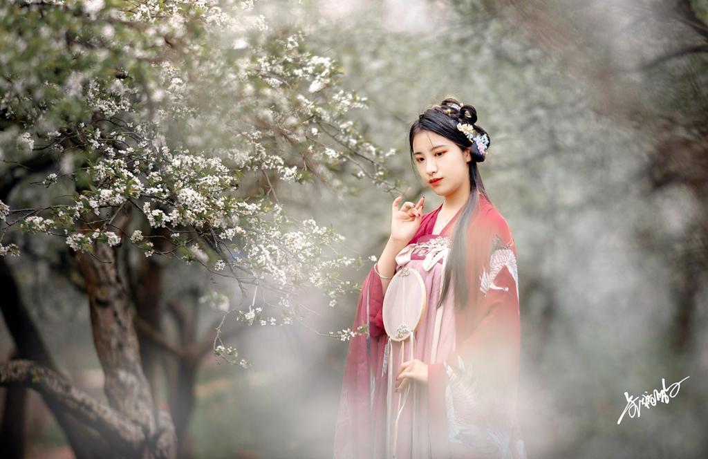 古装美女漂亮脸蛋精致侧颜私拍