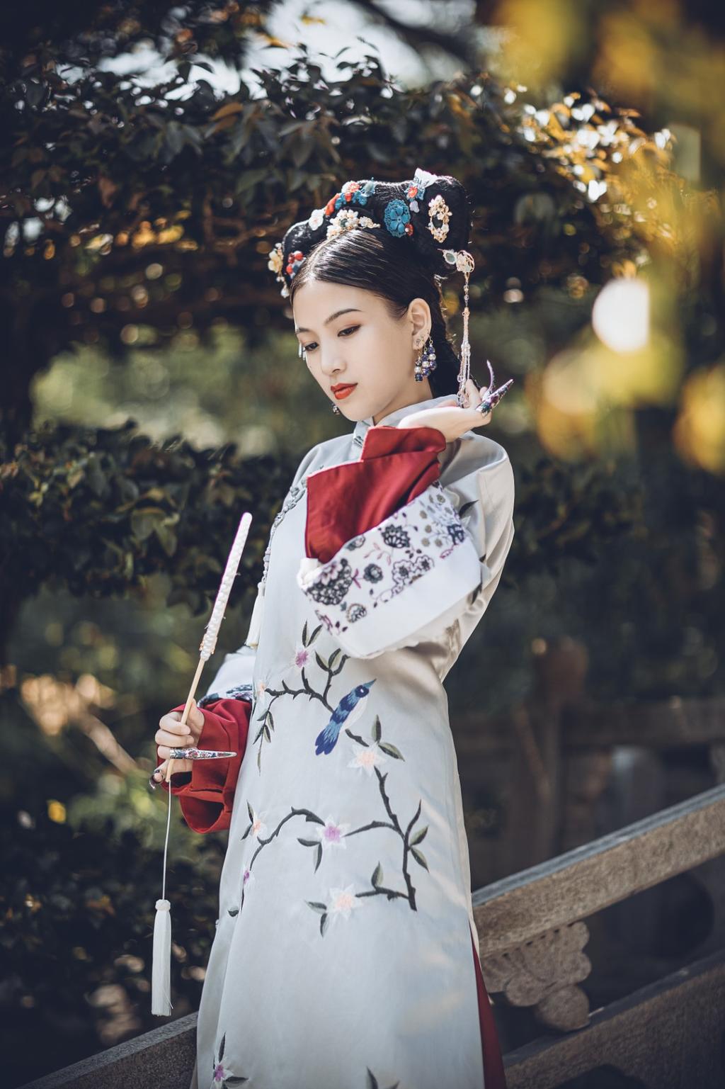 清朝格格锦衣华服国色天香写真