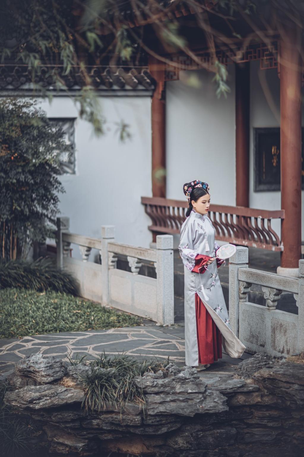 清朝格格锦衣华服国色天香写真