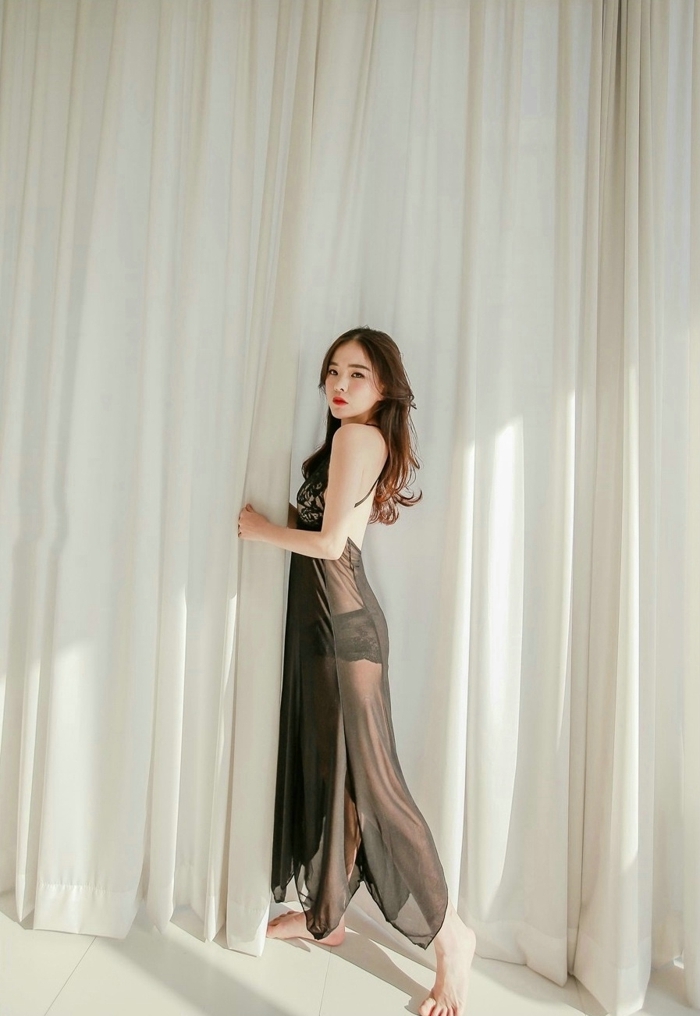 性感女郎极品透视人体艺术写真