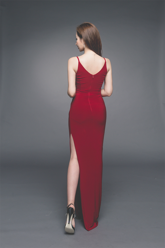 漂亮女人酥胸翘臀人体艺术写真