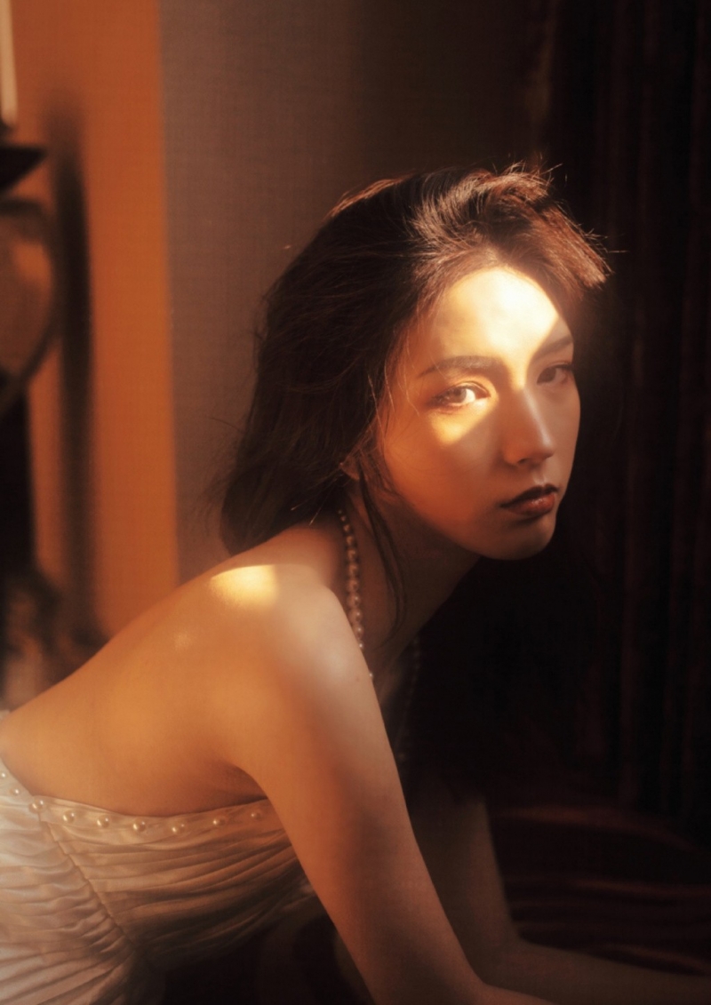 裸背少女真空诱惑顶级人体艺术