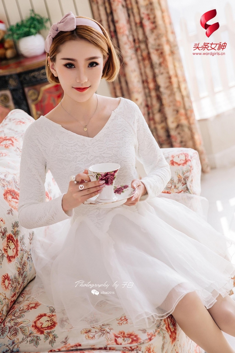 高跟鞋性感美少妇丝袜美腿写真