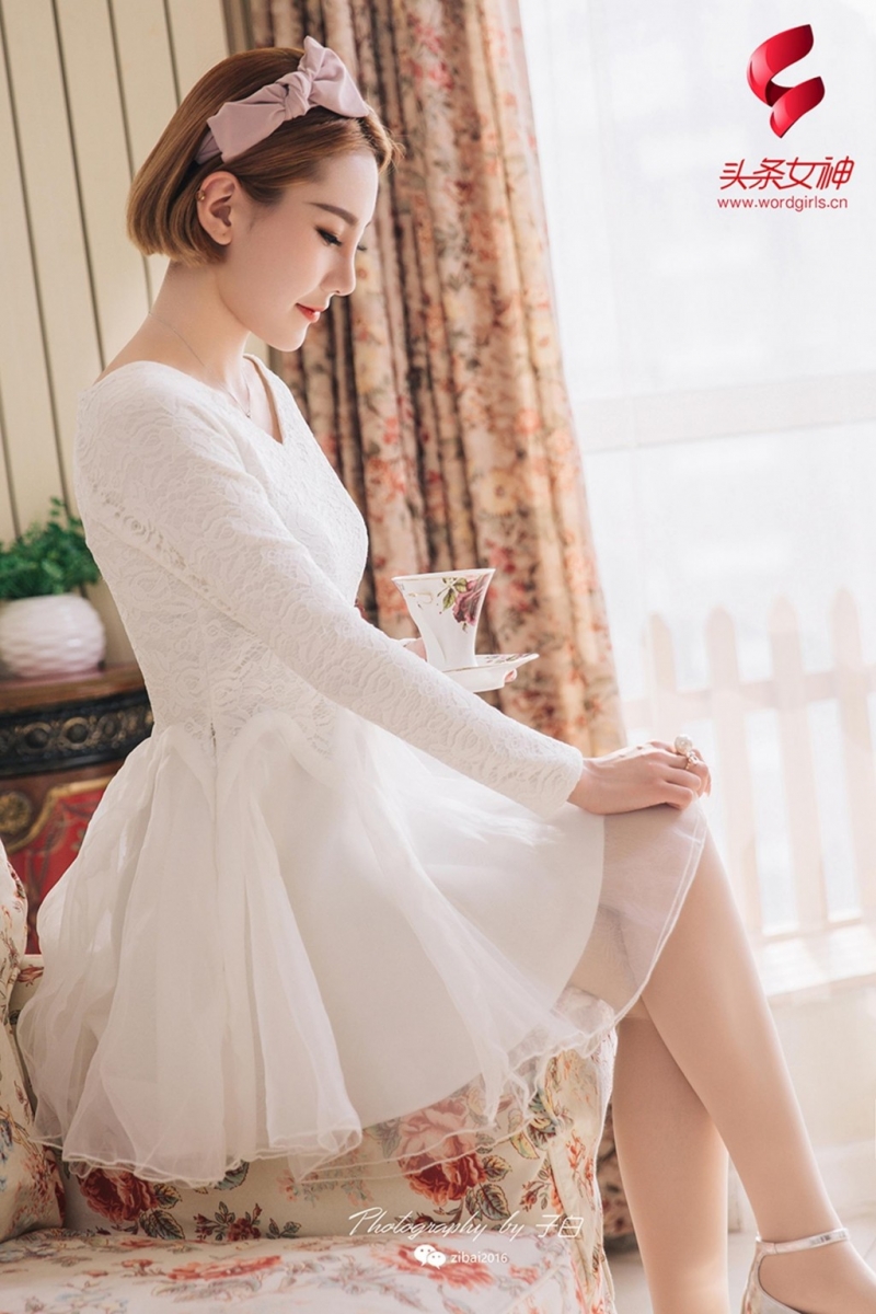 高跟鞋性感美少妇丝袜美腿写真