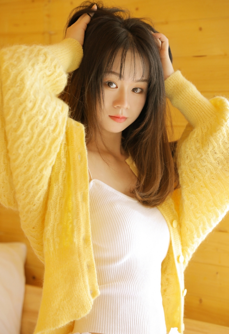 甜美可人早安少女白丝美腿私拍