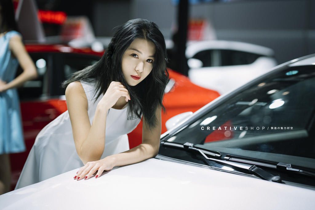 极品销魂美女车模红唇雪肤私拍