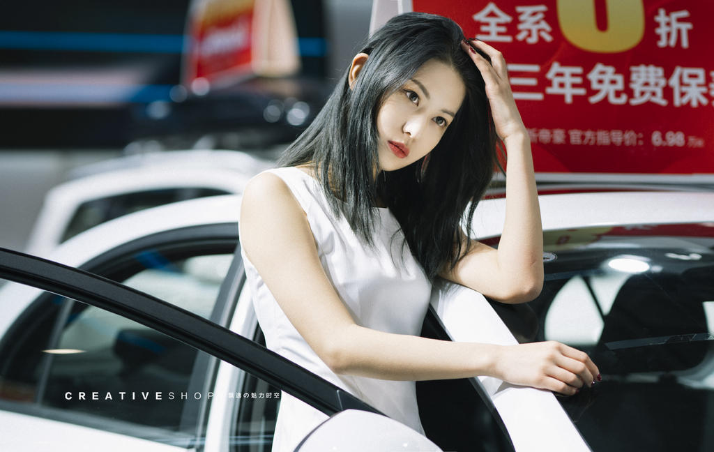 极品销魂美女车模红唇雪肤私拍