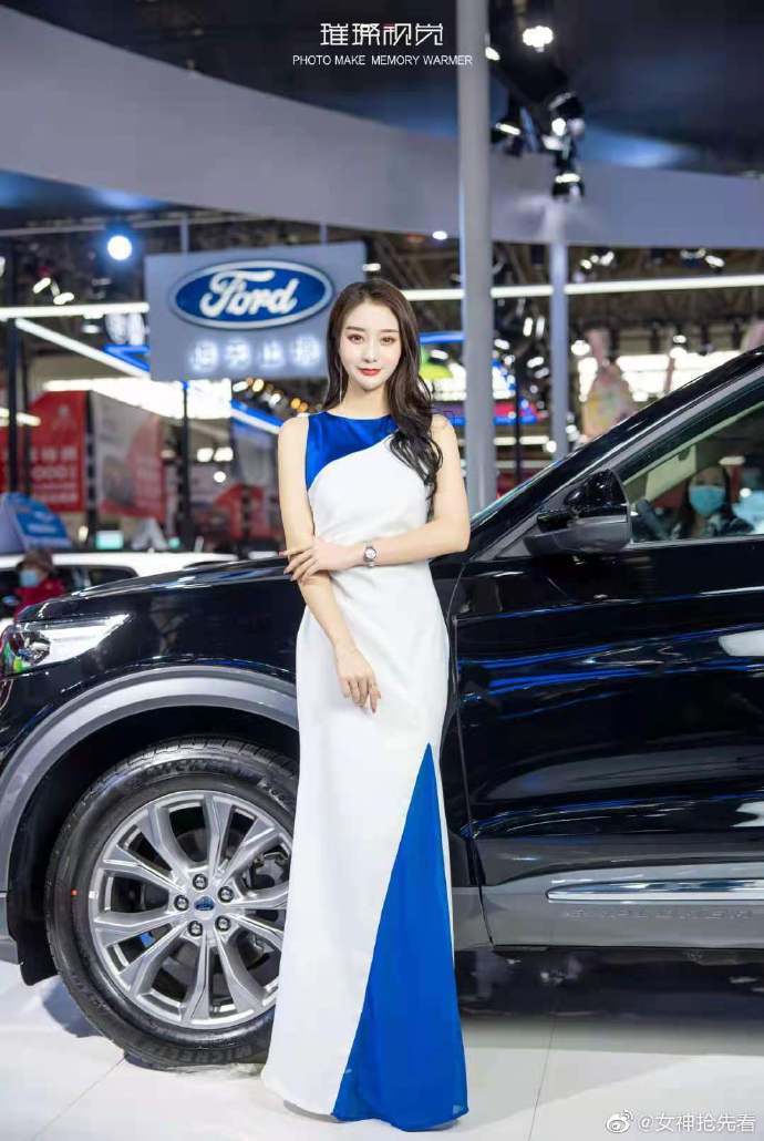 极品销魂美女车模漂亮脸蛋私拍