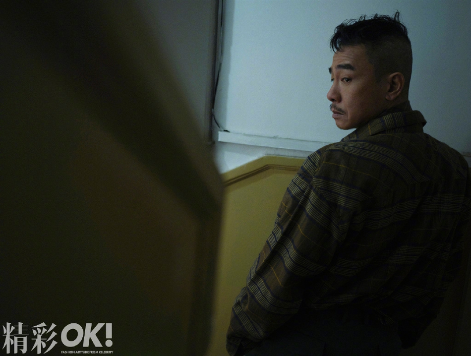 陈小春应采儿变身黑衣人夫妇写真