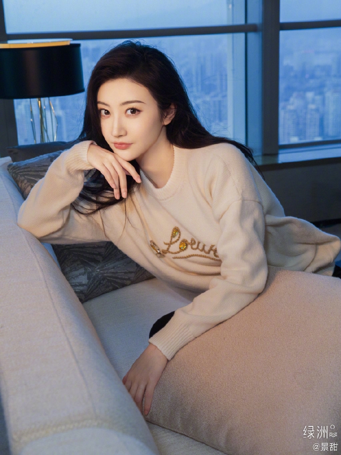 景甜笑容甜美气质温柔写真美照