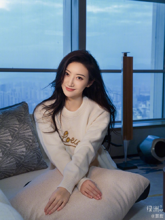 景甜笑容甜美气质温柔写真美照