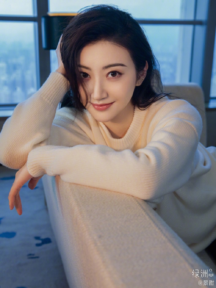 景甜笑容甜美气质温柔写真美照