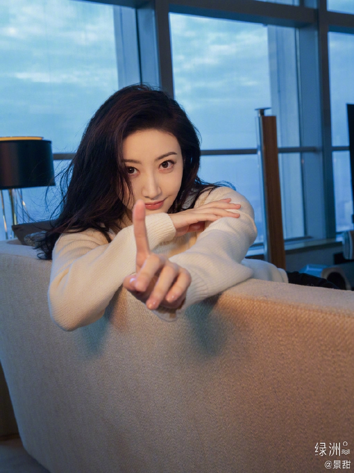 景甜笑容甜美气质温柔写真美照