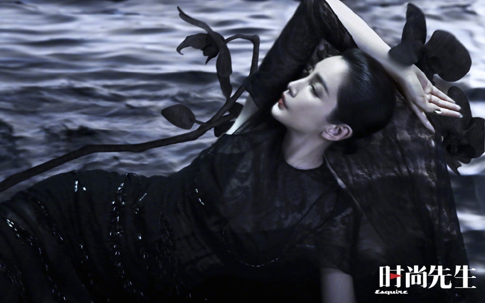 李冰冰科技环保风未来感十足写真