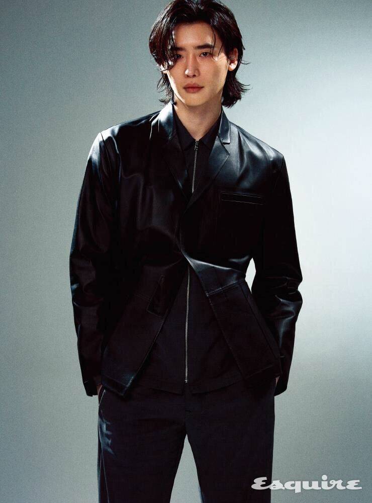 李钟硕中长发慵懒迷人时尚写真