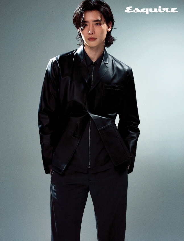 李钟硕中长发慵懒迷人时尚写真