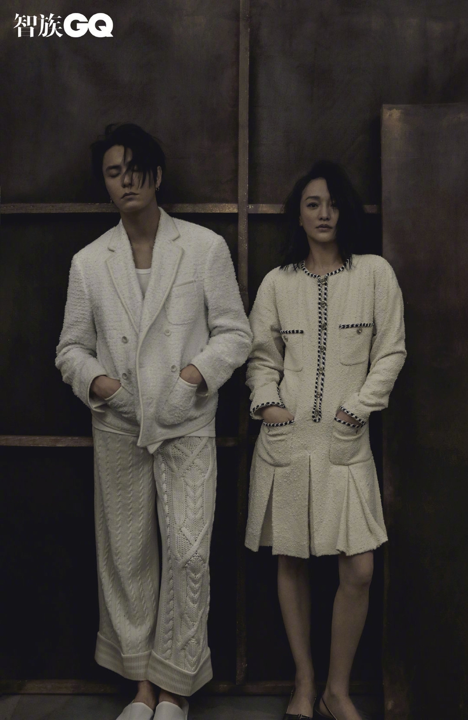 陈坤周迅依肩凝视默契十足写真