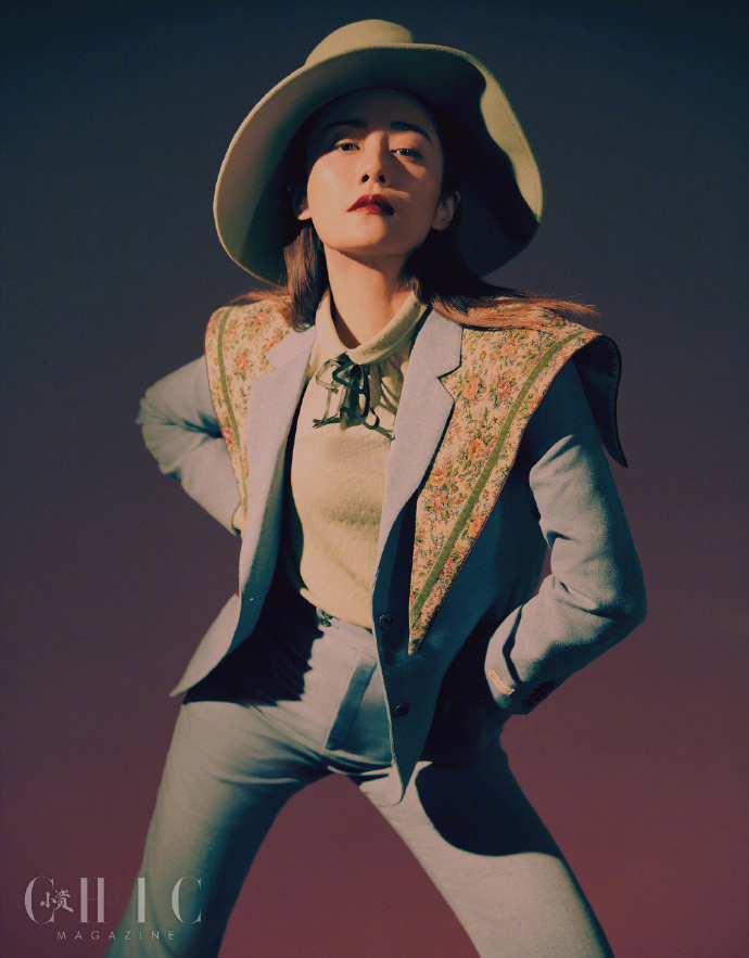 刘芸复古造型化身摩登女郎写真