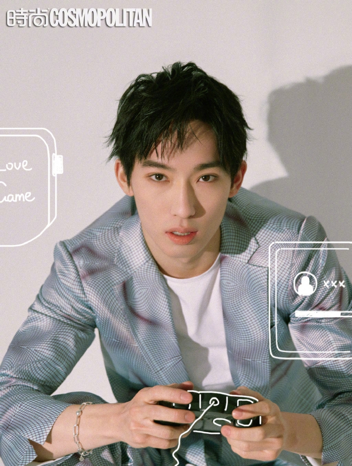 张豆豆于家翊俊男美女情侣写真