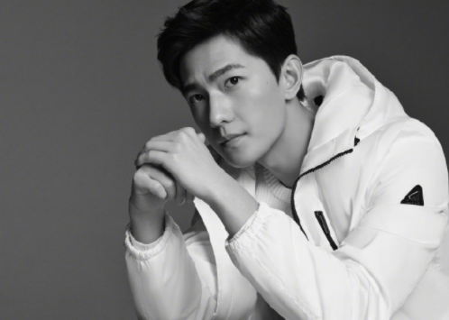 杨洋百变造型都市范儿十足写真