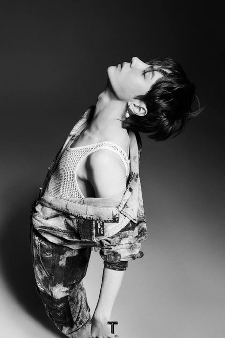 王一博率性利落尽显型男腔调写真