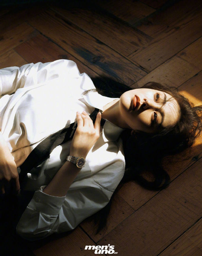 阮经天张天爱冬日暖意主题写真