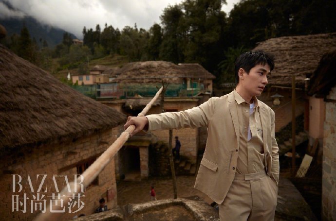 朱一龙置身田野间满满治愈感写真