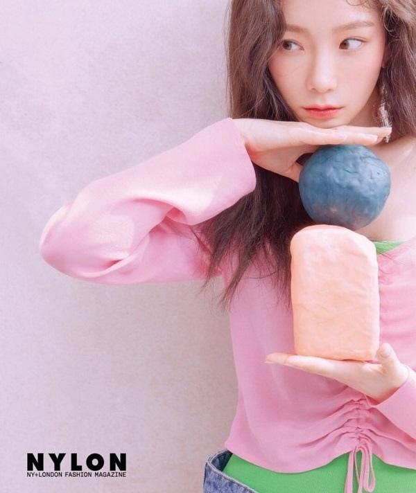 金泰妍化身小精灵仙气十足写真