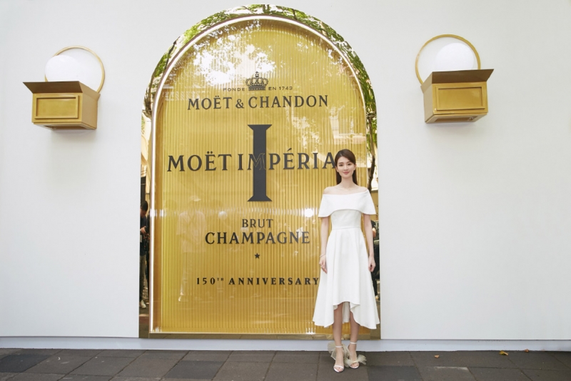 乔欣白色连衣裙温柔又淑女写真