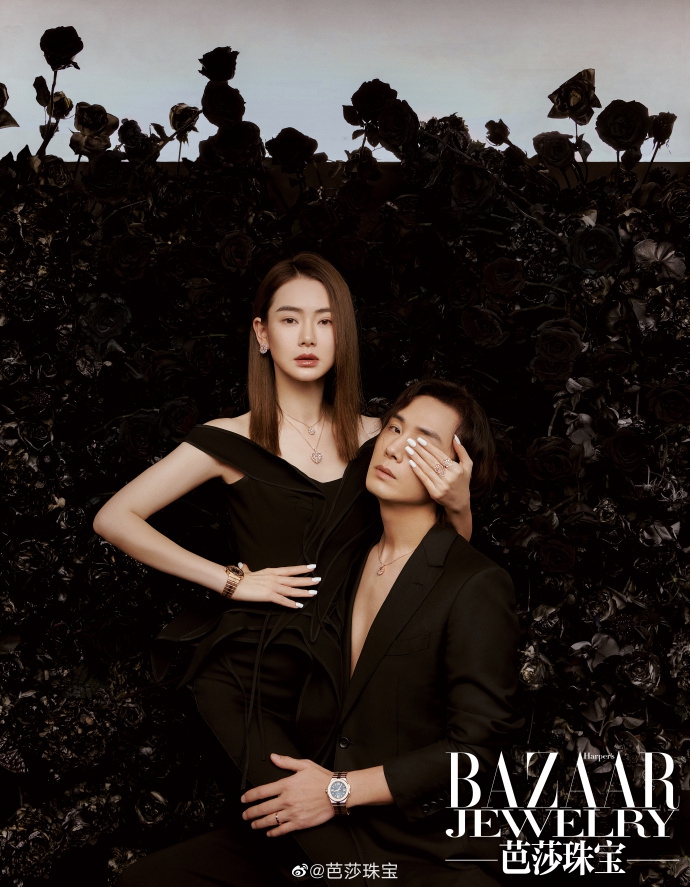 戚薇李承铉气氛甜蜜画面温馨写真