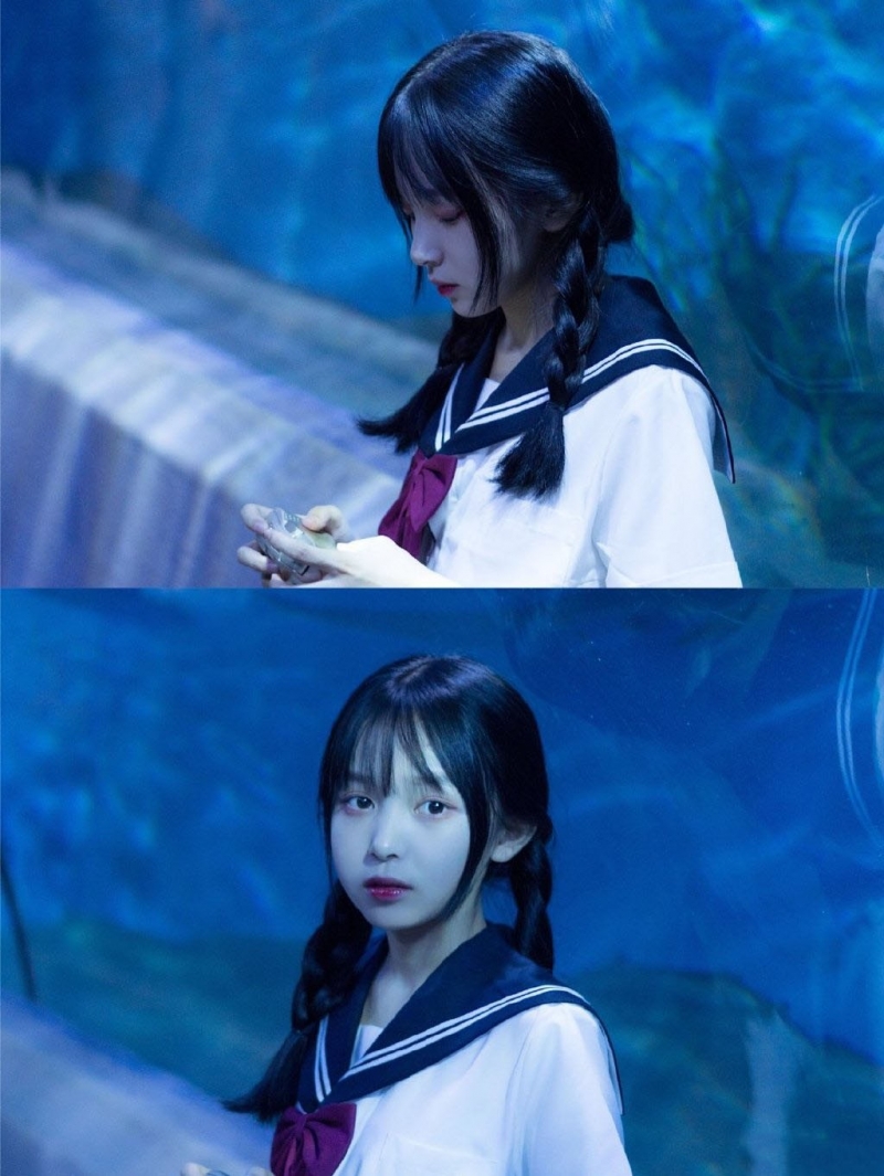 清纯水手服美少女水族馆私房照
